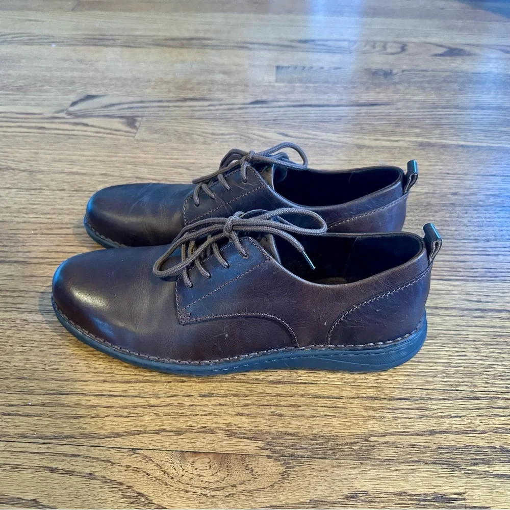 Born Brown Leather Lace-Up Chukka Boots